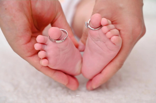 中国香港六个月宝宝退烧小妙招 中国香港六个月宝宝退烧小妙招